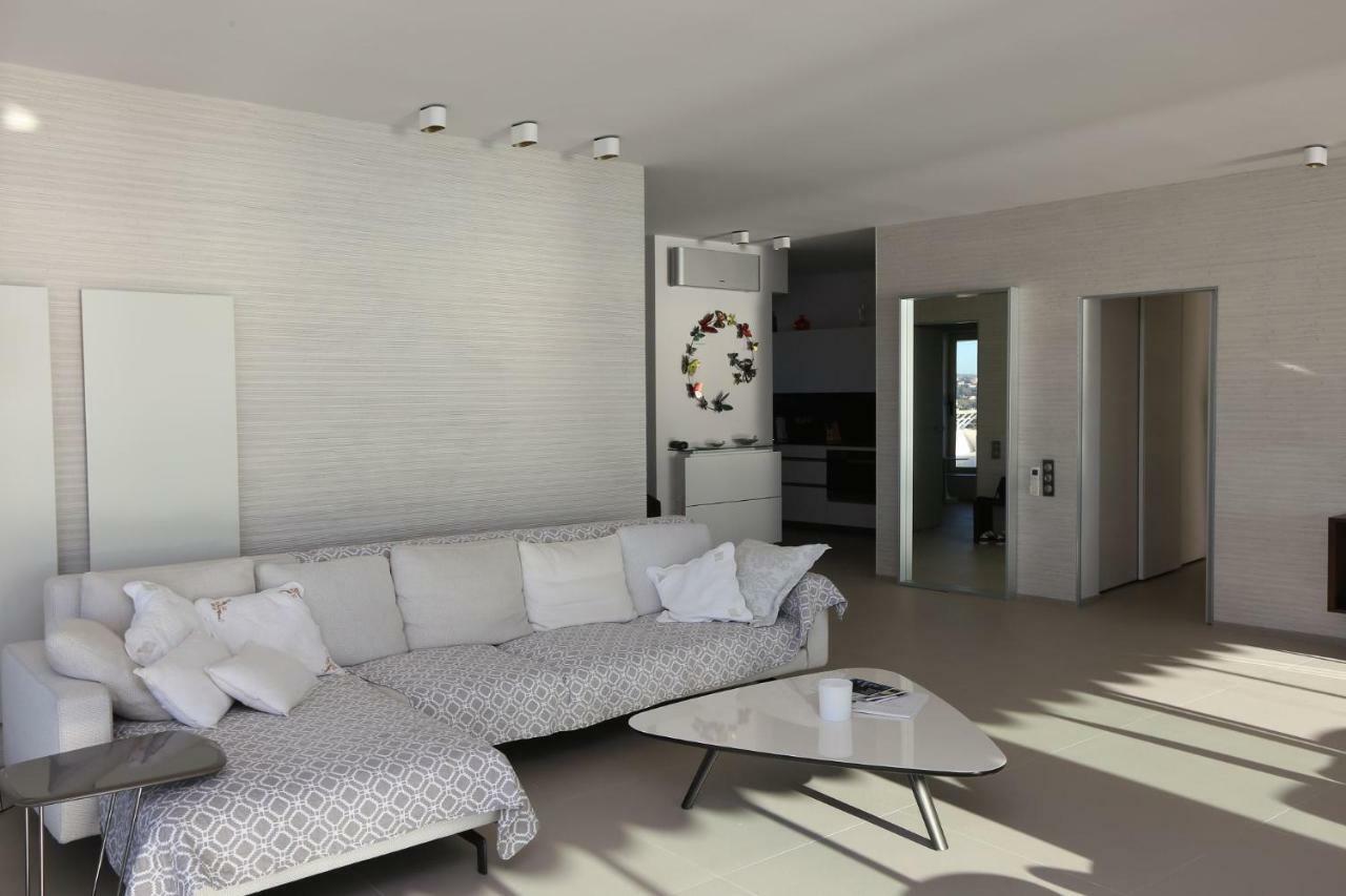 Port Marina Baie Des Anges Apartment วิลล์เนิฟ-ลูเบ ภายนอก รูปภาพ